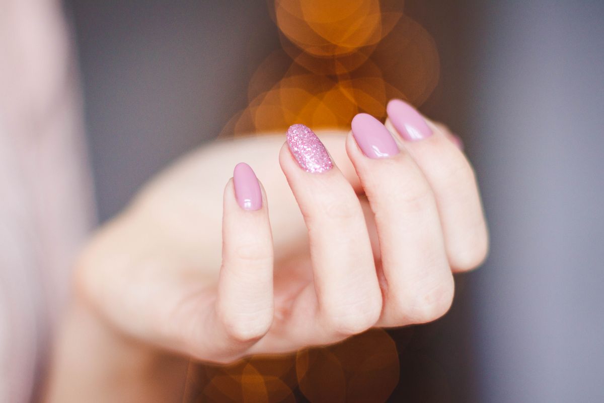 Gel manicure finish at US Nails, Renton